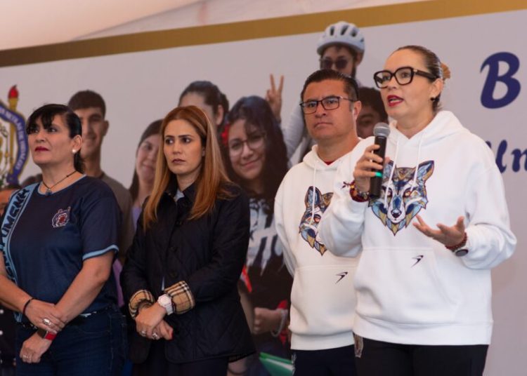 Queremos que la UMSNH sea un espacio seguro para sus hijas e hijos, señala Yarabí Ávila ante mamás y papás