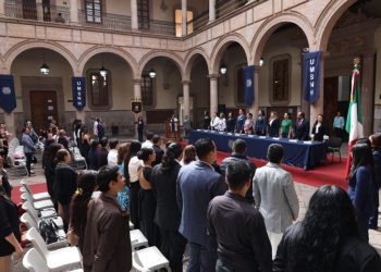 Egresan de Bachillerato en Línea de la UMSNH; modelo educativo flexible