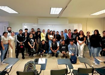 Rectora de la UMSNH motiva a nuevos estudiantes del sistema abierto