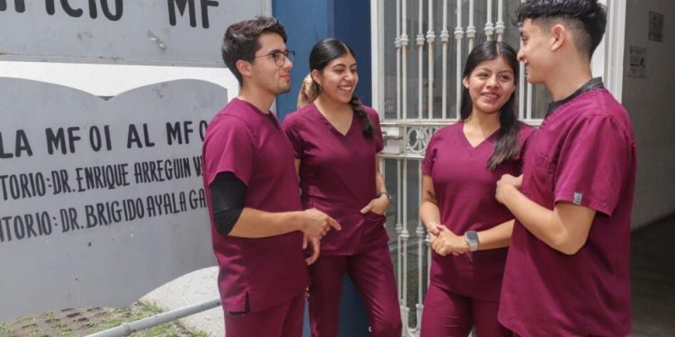 Por iniciar, curso de preparación para el examen de admisión a áreas de la Salud; regístrate