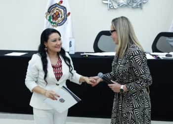 La doctora Karla Fernández Chávez, nueva directora de la Facultad de Odontología