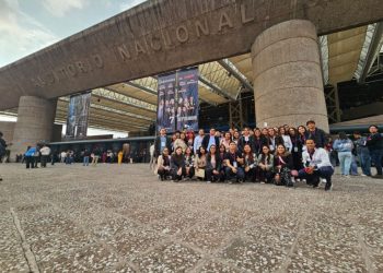 Alumnas y alumnos de excelencia de la UMSNH asisten al evento “México, Siglo XXI”