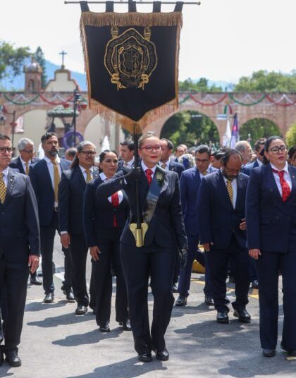 La fuerza de las y los nicolaitas se hizo presente en el desfile cívico con motivo del 215 aniversario del inicio de la Independencia de México
