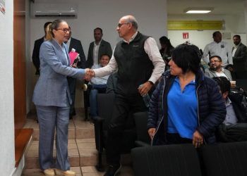 Tras 20 años de espera, se avanza en los Concursos de Oposición Interno definitivos de la UMSNH; Yarabí Ávila se reúne con docentes