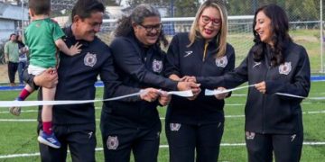 Yarabí Ávila inaugura cancha de fútbol 7 en beneficio de la comunidad nicolaita