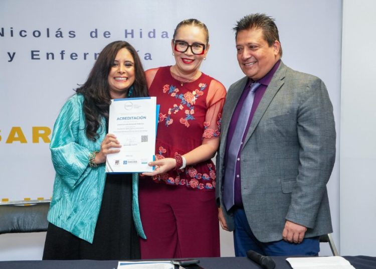 Licenciatura en Salud Pública de la UMSNH obtiene su primera acreditación; Yarabí Ávila recibe el dictamen por parte de los CIEES