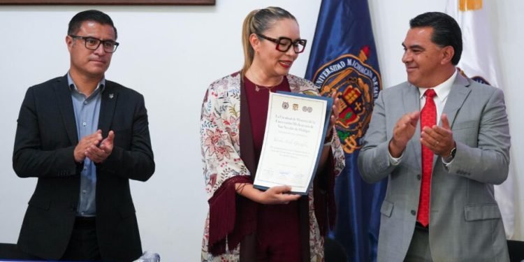 Facultad de Historia de la UMSNH evoluciona, camina hacia la renovación; Yarabí Ávila señala que es necesario ajustarse a los nuevos tiempos