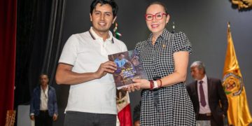 UMSNH aliada de los municipios michoacanos, señala Yarabí Ávila; destaca creación de Licenciatura en Guitarrería