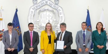 No vamos a dar marcha atrás a la autonomía universitaria, porque representa la libertad que tiene la UMSNH, señala Yarabí Ávila