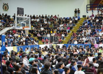 Guías de estudios para examen de ingreso a la UMSNH son gratuitas, no te dejes engañar