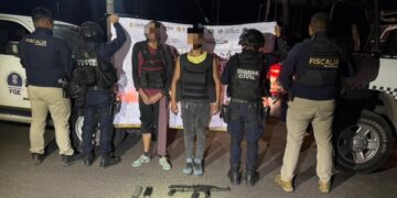 Tras enfrentamiento, detiene Guardia Civil a 2 hombres armados en Cuitzeo