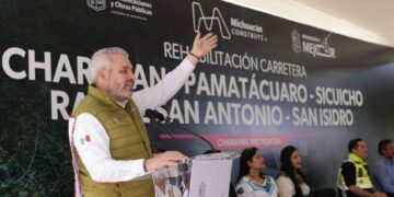 Con inversión 100% estatal, rehabilitados mil 900 km de la red carretera: Bedolla