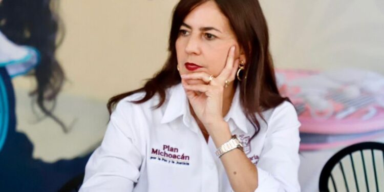 Impulsa Gabriela Molina prevención ante riesgos digitales para estudiantes