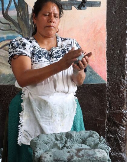 Cocineras tradicionales presentes en el Tianguis Artesanal de Domingo de Ramos