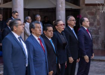 La autonomía universitaria es la condición para que la UMSNH pueda cumplir su función, afirma Yarabí Ávila al recibir la Medalla al Mérito Ciudadano