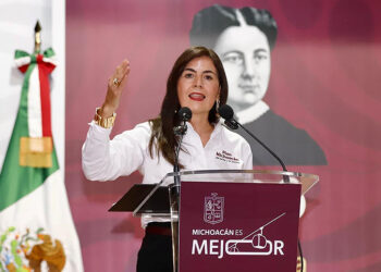 Becas para estudiantes, sin precedente: Gabriela Molina