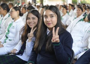 Michoacán garantizará acceso al bachillerato sin examen de admisión
