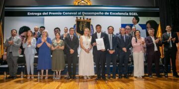 Egresados nicolaitas altamente competitivos a nivel nacional; recibirán Premio a la Excelencia Egel