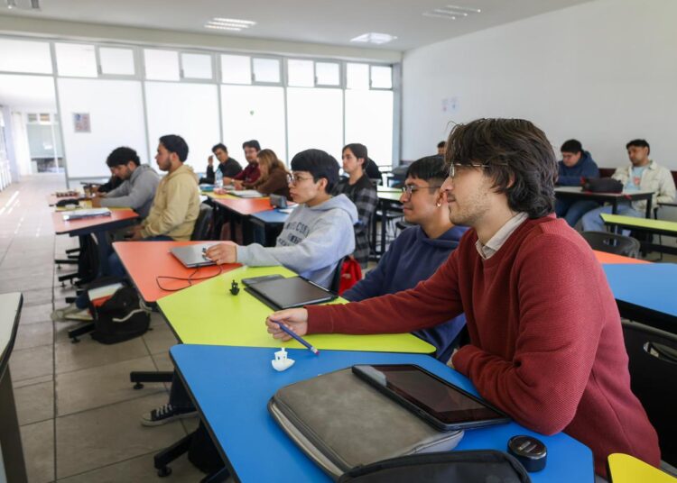 ¿Te interesa crear tecnología inteligente y ser parte de la innovación industrial?