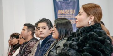 ¿Te interesa entender cómo funcionan los mercados y proponer soluciones a los retos económicos y sociales?