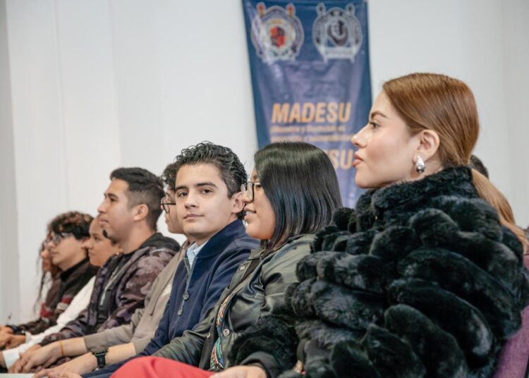 ¿Te interesa entender cómo funcionan los mercados y proponer soluciones a los retos económicos y sociales?