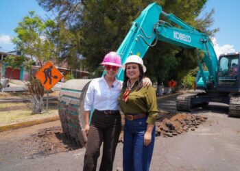 Inicia Gladyz Butanda construcción de boulevard en Ario