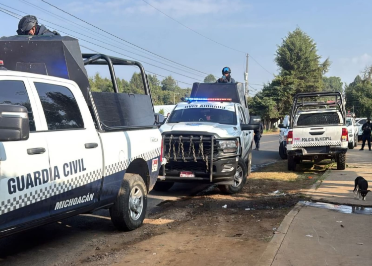 Atacan a policías municipales de Salvador Escalante, Michoacán