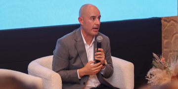 Fito Torres destaca el valor de la lectura, la tecnología y la formación de las juventudes en el Día Mundial del Libro