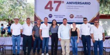 Gobierno Municipal Reconoce Trayectoria del Cetis 34 de Lázaro Cárdenas