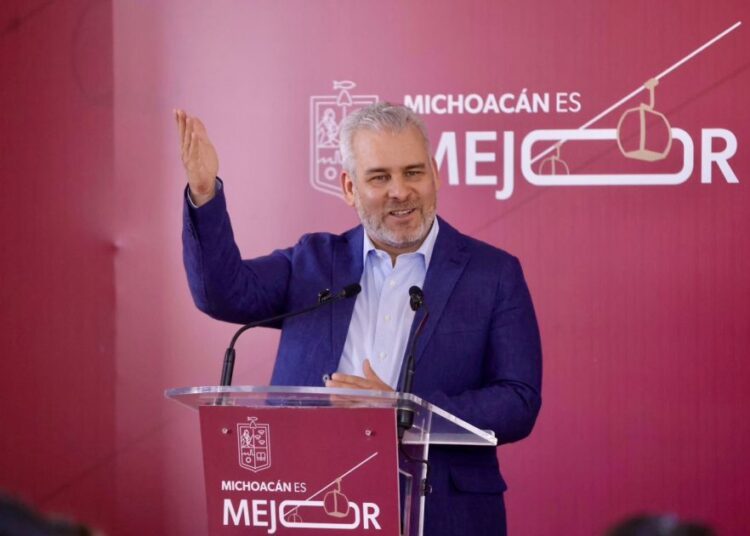 Sheinbaum libera o reestructura deuda a casi 5 mil mujeres y hombres del campo michoacano: Bedolla