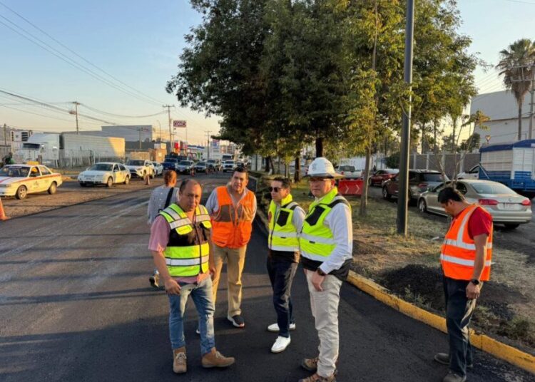 Con paso firme, obras viales en Uruapan alcanzan hasta un 80 % de avance: Rogelio Zarazúa