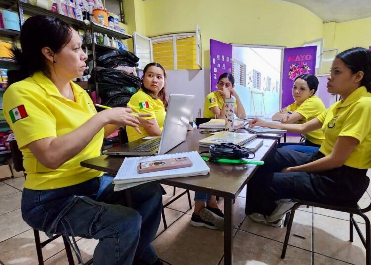Docentes fortalecen trabajo pedagógico rumbo al cierre de ciclo