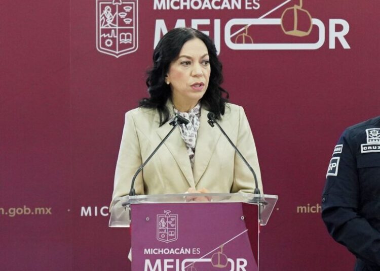 Más de 170 mil estudiantes en Michoacán beneficiadas con reforma de salud menstrual