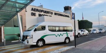 Turismo internacional lidera el tráfico aéreo en Michoacán
