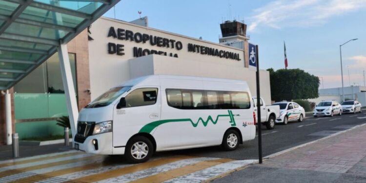 Turismo internacional lidera el tráfico aéreo en Michoacán