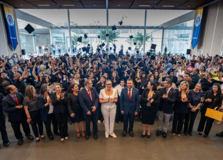 A través de este mecanismo, las y los estudiantes ingresarán de manera directa al programa educativo de su elección, incluyendo los del área de la Salud. 