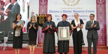 ROSAURA RUIZ Y JESÚS CAMPOS RECIBEN EL GRADO DE DOCTORADO HONORIS CAUSA POR PARTE DE LA UMSNH; “LA GUARDIANA DE LA RAZÓN CIENTÍFICA DE MÉXICO” y “EL NICOLAITA QUE DESCIFRA LA VIDA”, DESTACA YARABÍ ÁVILA