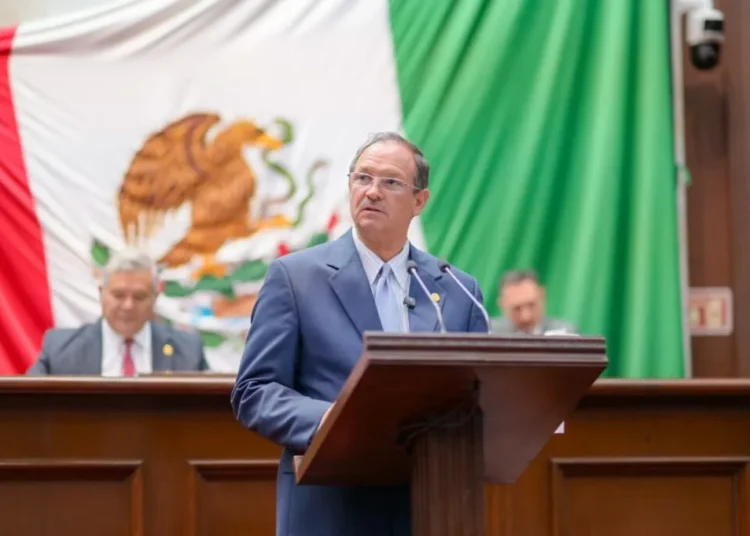 David Martínez Gowman presenta iniciativa para dar certeza jurídica al patrimonio de las familias michoacanas