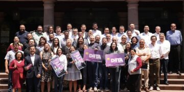 Más de 80 mil estudiantes de prepa y universidad ya tienen chip D4ta Datos Gratis