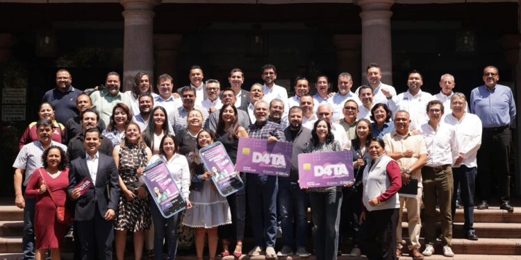 Más de 80 mil estudiantes de prepa y universidad ya tienen chip D4ta Datos Gratis