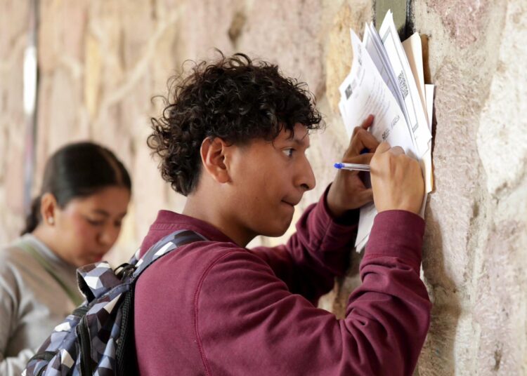 ¡Que no se te pase! Mañana inicia la entrega de fichas para Escuelas Normales