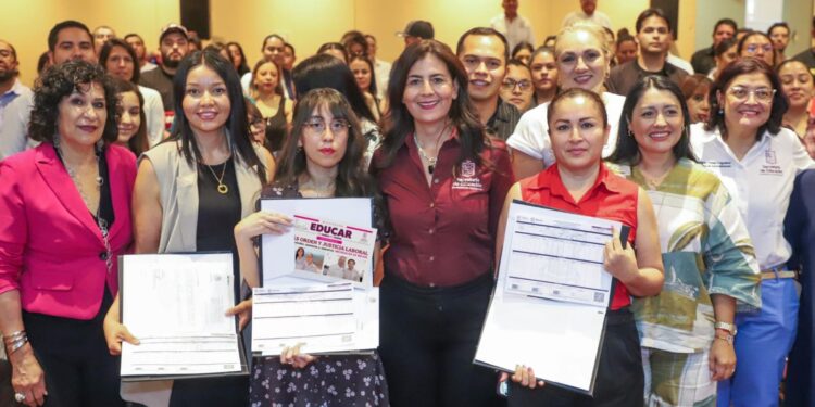 Garantizamos transparencia y justicia para personal administrativo: Gabriela Molina