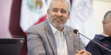 Michoacán mantendrá calendario escolar oficial; clases concluyen el 15 de julio: Bedolla