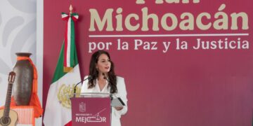 Aumento salarial y apoyo por defunción, beneficios magisteriales: Gabriela Molina