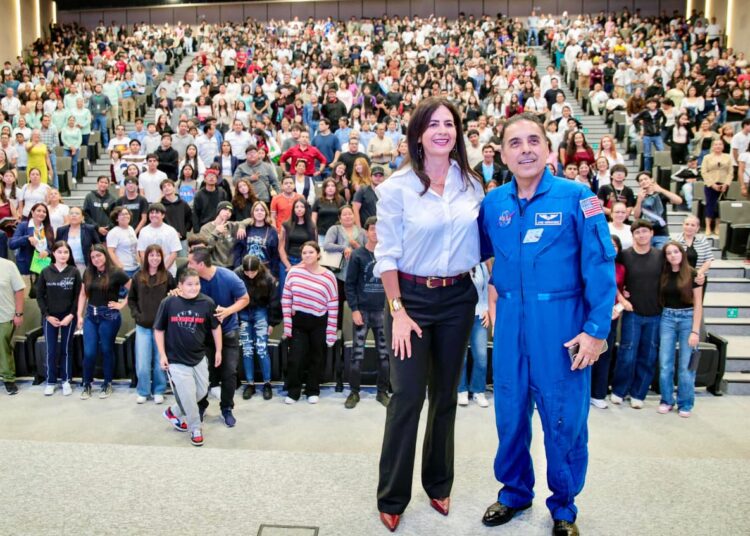 La educación transforma realidades; del campo michoacano al espacio exterior
