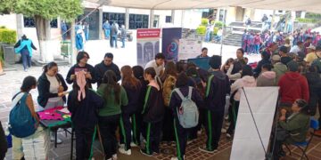 UMSNH acerca el conocimiento científico a las nuevas generaciones