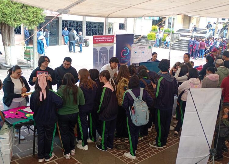 UMSNH acerca el conocimiento científico a las nuevas generaciones