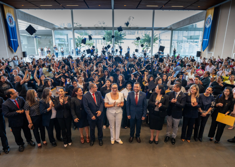 ¡ATENCIÓN ASPIRANTE AL PASE POR EXCELENCIA A LICENCIATURA!; PRÓXIMAMENTE SE ABRIRÁ CONVOCATORIA