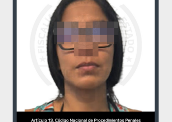 Detiene a 2 mujeres por venta de carros robados por Facebook