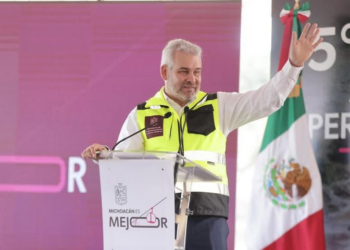 Bedolla gestiona autopista Zamora-Uruapan